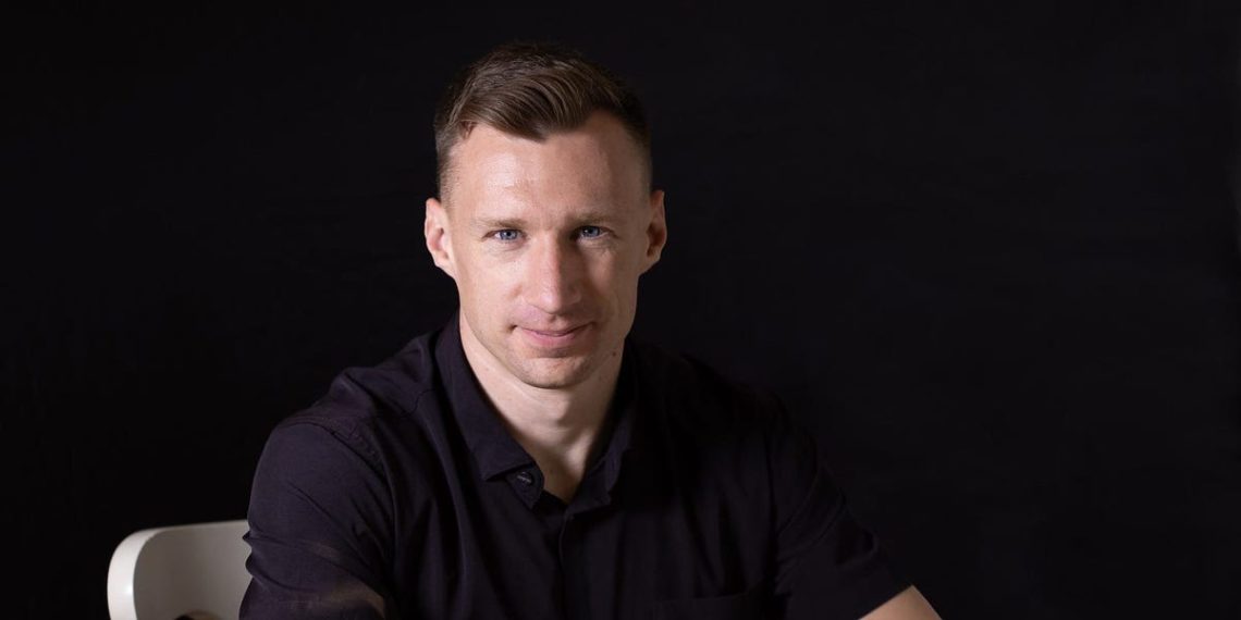 Check out the exclusive pitch deck defense tech startup Onebrief used to raise new cash at a $1.1 billion valuation