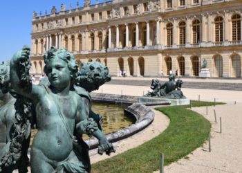 The Palace of Versailles wants you to talk to statues through OpenAI’s tech. But the statues don’t seem that interested in chatting.