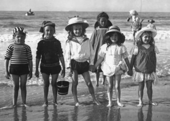 20 photos that show how summer vacation in the US has changed over the last 100 years