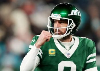 Aaron Rodgers Signs 1-Year Deal Worth up to $19.5 Million, Will Wear #8 in Pittsburgh