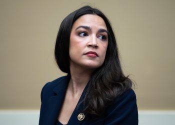 Alexandra Ocasio-Cortez endorses Zohran Mamdani in NYC mayoral race