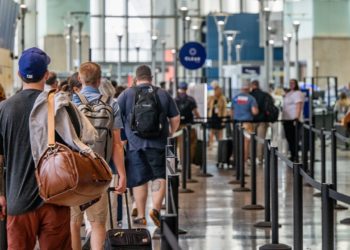 American travelers should know escape routes at transit hubs after Iran strikes, security expert warns