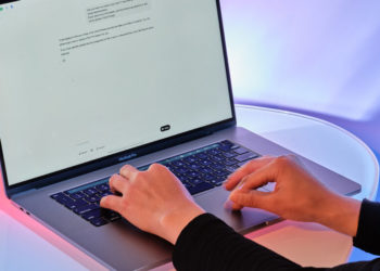 Are You Applying for Tech Jobs or Tech Internships? We Want to Hear About It.