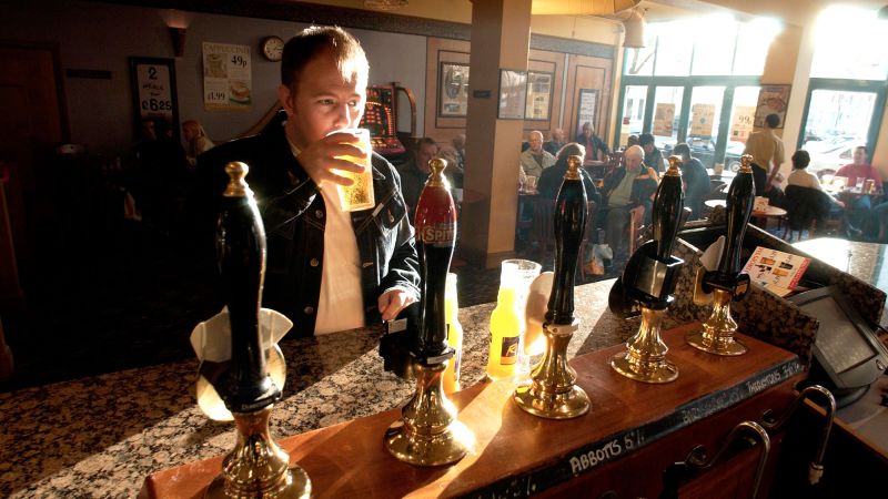 British pubs have their own set of rules. Here’s what you need to know