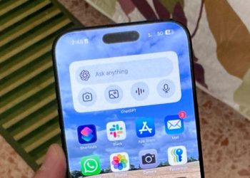 ChatGPT can now create stunning AI images in WhatsApp