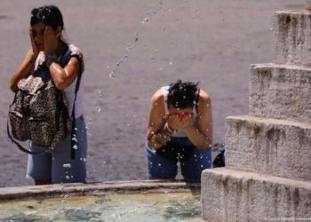 Europe swelters as early summer heat breaks records