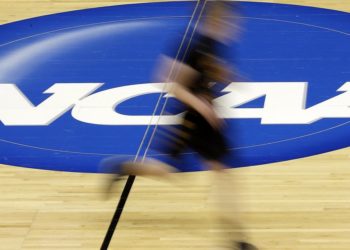 Federal judge approves $2.8B House settlement