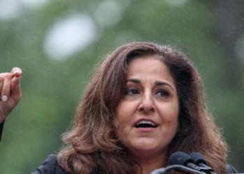 Former Biden Aide Does Not Know Who Ordered President Autopen Signatures