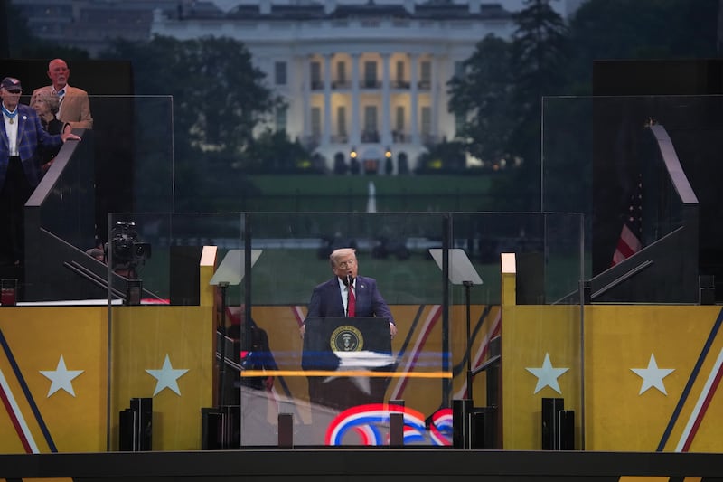 WASHINGTON, DC - JUNE 14: U.S. President Donald Trump conducts a U.S. Army Re-enlistment Ceremony on June 14, 2025 in Washington, DC. The U.S. Army is marking its 250th birthday with the military parade including roughly 6,600 troops, 150 vehicles, and over 50 aircraft. The parade, which coincides with President Donald Trump's 79th birthday, is designed to tell the history of the Army. (Photo by Andrew Harnik/Getty Images)