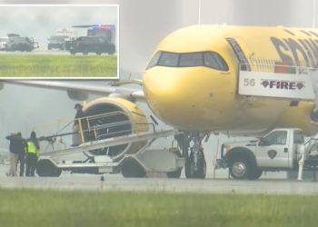 Furious passenger calls in bomb threat to Spirit Airlines after showing up late and getting barred from flight: Feds