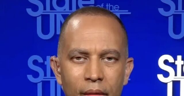 Hakeem Jeffries Says Dems Will Take Control of House Next Year