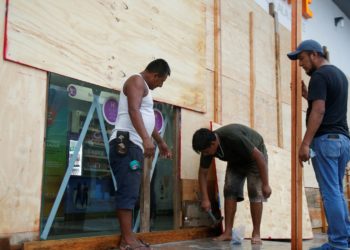 Hurricane Erick slams Mexico’s Pacific Coast as a powerful Cat 3 storm