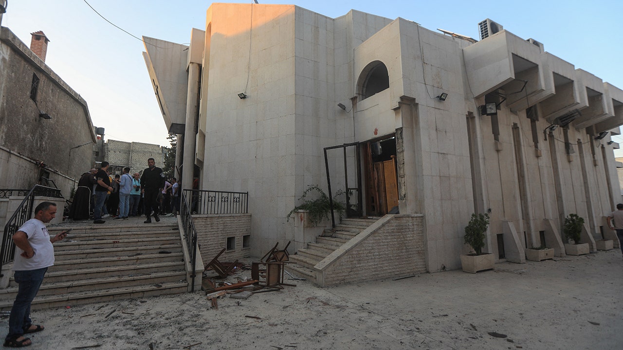ISIS behind deadly churchbombing near Damascus Syrian ISIS behind deadly churchbombing near Damascus Syrian