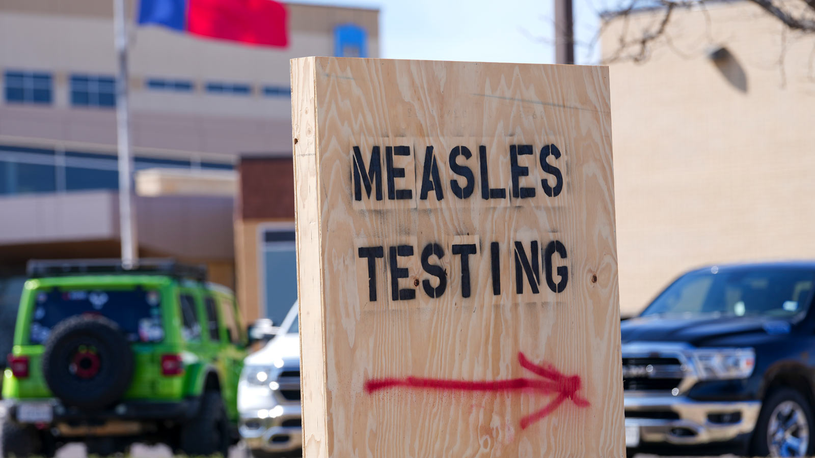 Infected traveler exposed public to measles at Phoenix airport ...