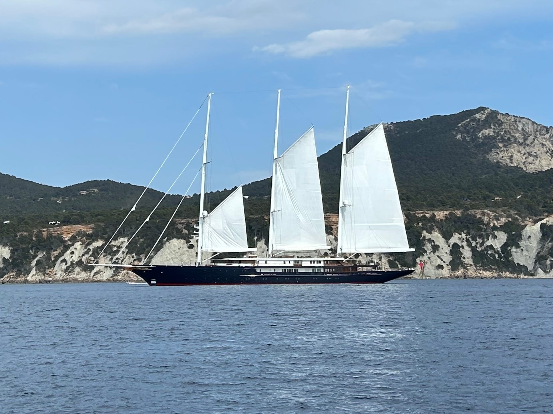 Koru yacht