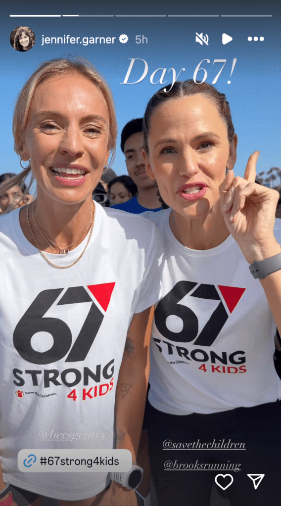 Jennifer Garner runs a mile for charity