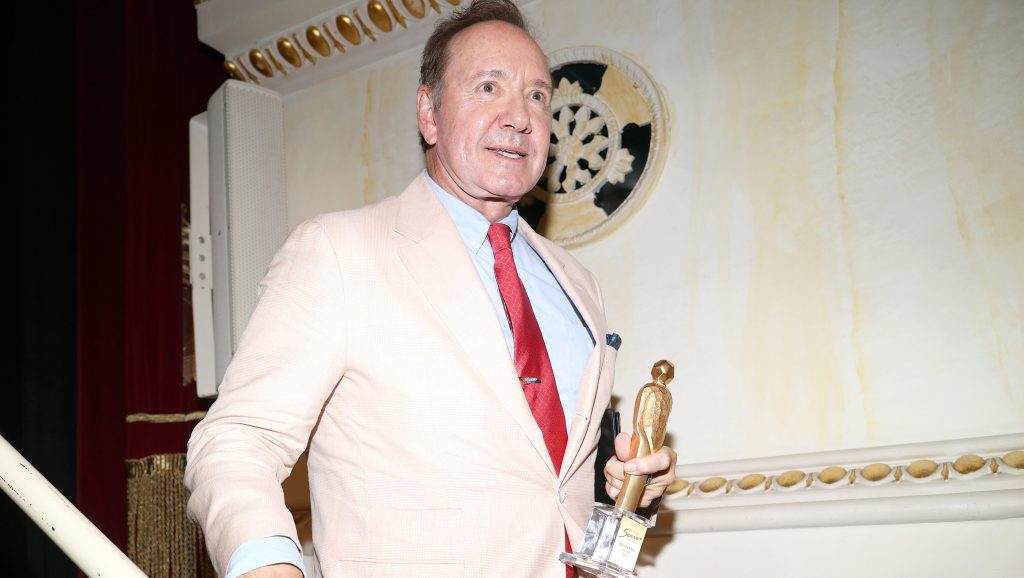 Kevin Spacey Receives Italian Global Series Festival Award & Praises Franco Nero For “Casting Me When Very Few Had The Guts”