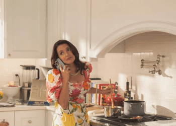 Kristin Davis Was Ready for Charlotte’s Perfect World to Come “Crashing Down”