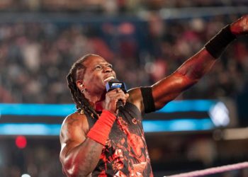 Longtime WWE star R-Truth announces departure from company