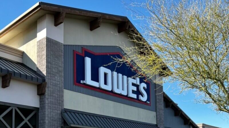 Lowe’s set to donate $350,000 to 2 Valley nonprofits as part of Hometowns program