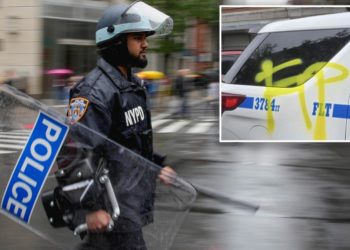 Marked NYPD cars, ambulance vandalized in NYC before anti-Trump protests