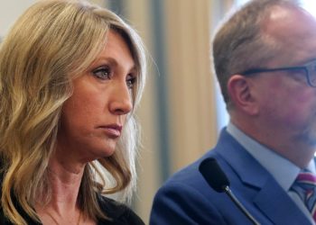 Married Ohio school administrator, 43, learns sentence for sex with teen student in office