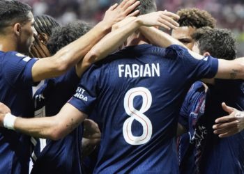 Neves scores twice and Paris Saint-Germain routs Messi’s Inter Miami 4-0 at Club World Cup