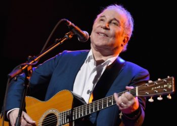 Paul Simon Cancels 2 Shows To Undergo “Minor Surgical Procedure” For Back Pain
