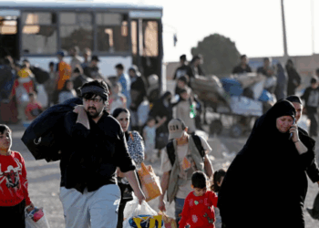 Report: Iranian Official Says Tehran Deporting 8,000 Afghans a Day