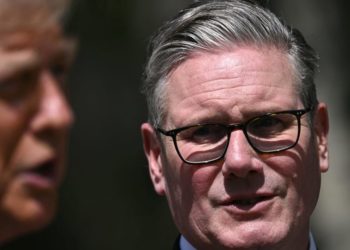 Starmer warns Trump to de-escalate in Iran