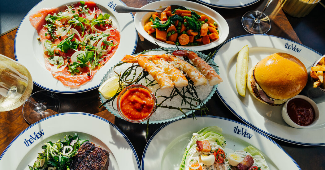 Taking a Turn in the Restaurant That Makes New York Go Round