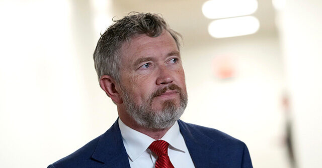 Trump Pledges to Travel to Kentucky to Campaign Against Rep. Thomas Massie