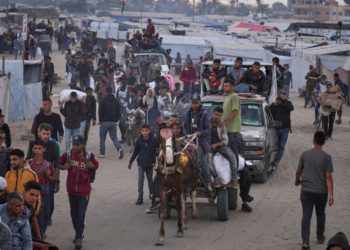 US- and Israeli-backed group pauses food delivery in Gaza after deadly shootings