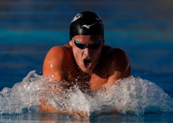 U.S. judge approves $2.8 billion settlement, paving way for colleges to pay athletes millions