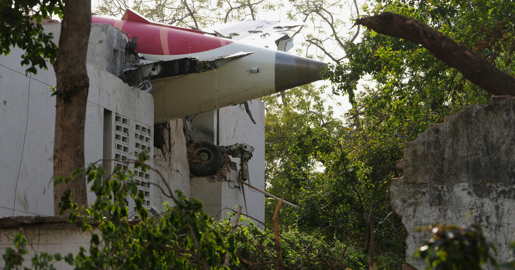 What Caused the Air India Crash? Experts Study Video of Plane’s Descent.