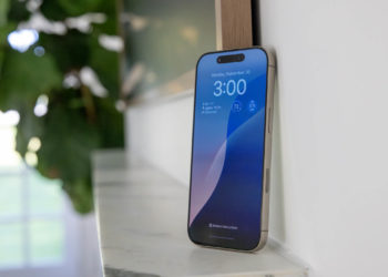 Will the foldable iPhone and iPad launch at the same time?