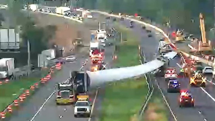 One person was injured after a wind turbine blade fell onto Interstate 70 in Maryland.