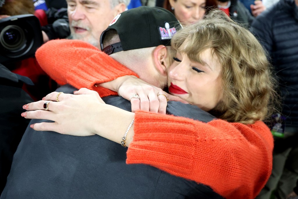 Travis Kelce and Taylor Swift at January 2024 NFL game