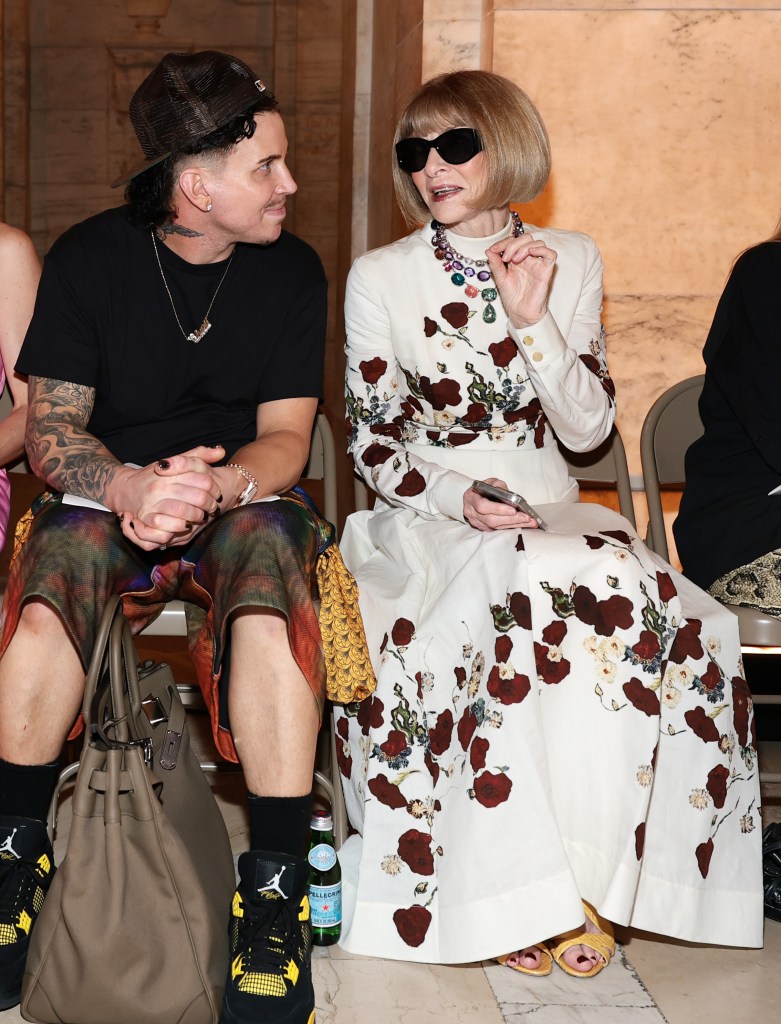 Char Defrancesco and Anna Wintour sitting front row at the Marc Jacobs fall 2025 show