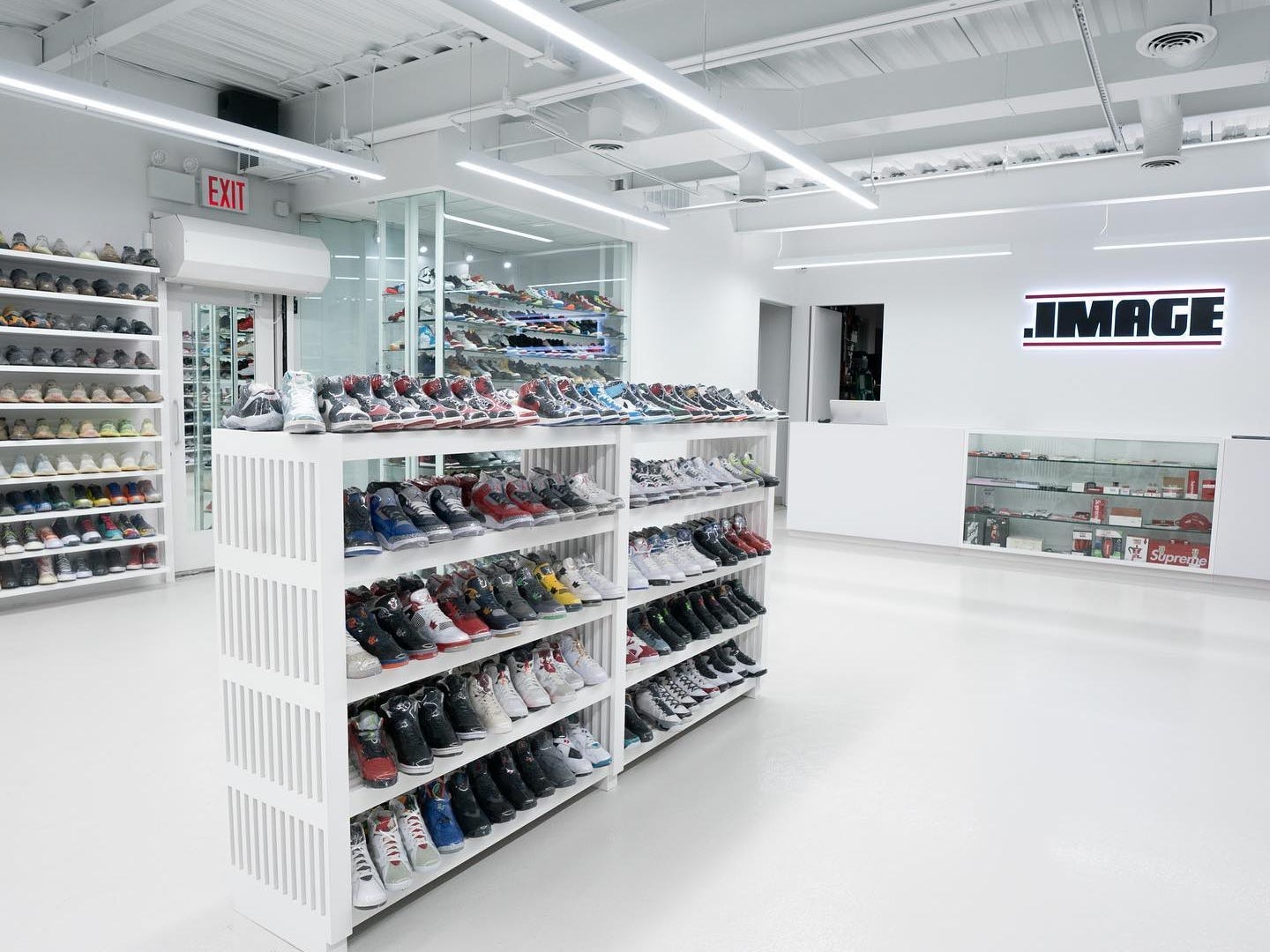 .Image shoe store