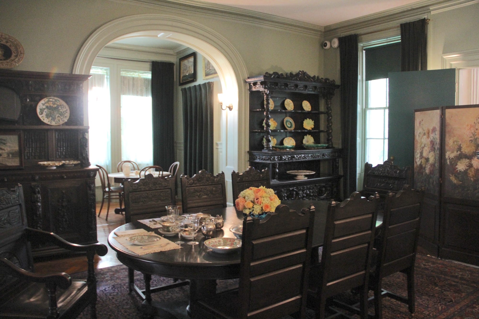 The dining room at Springwood.