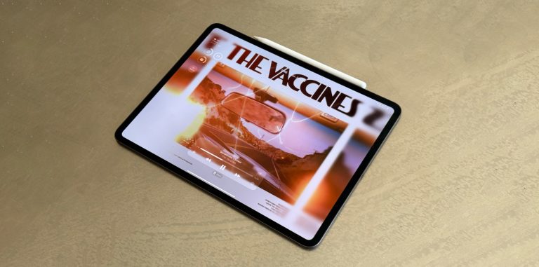 M4 iPad Pro running iPadOS 26 with Apple Music Lock Screen