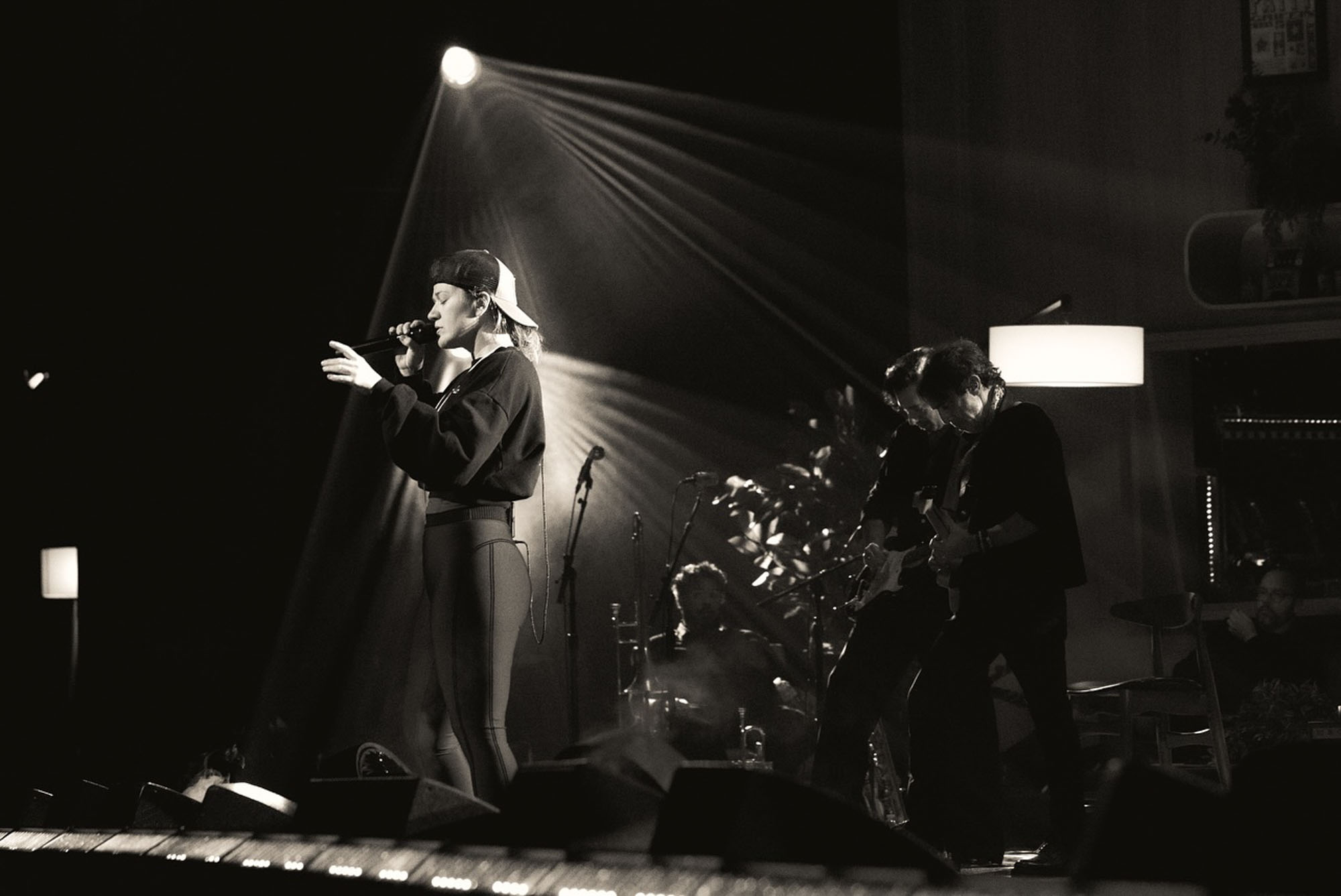 Kelly Clarkson at rehearsals.
