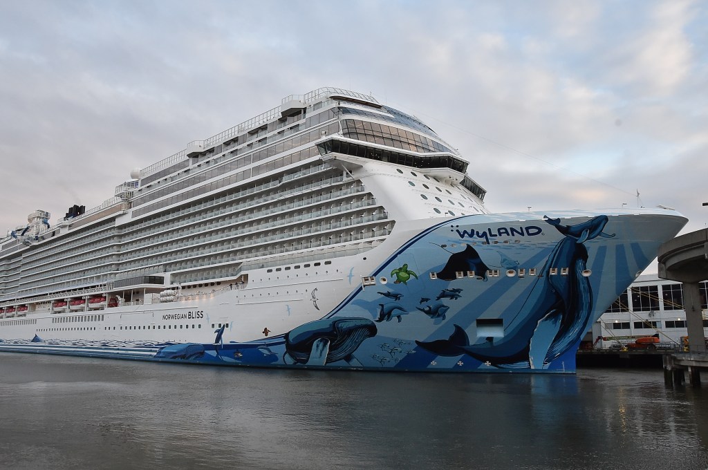 
Norwegian Bliss cruise ship docked oh the west side of Manhattan after a week at sea. 
