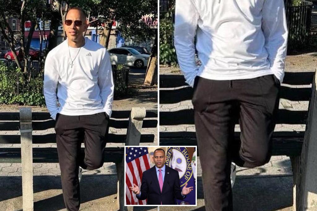 Hakeem Jeffries dubbed ‘massive clown’ for posting botched, edited photo of himself: ‘Work on those editing skills’