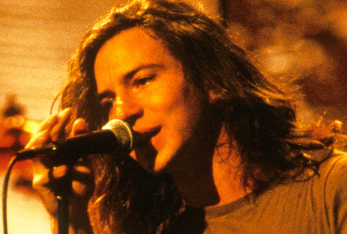 3 ‘Unplugged’ Acoustic Pearl Jam Songs You Forgot About