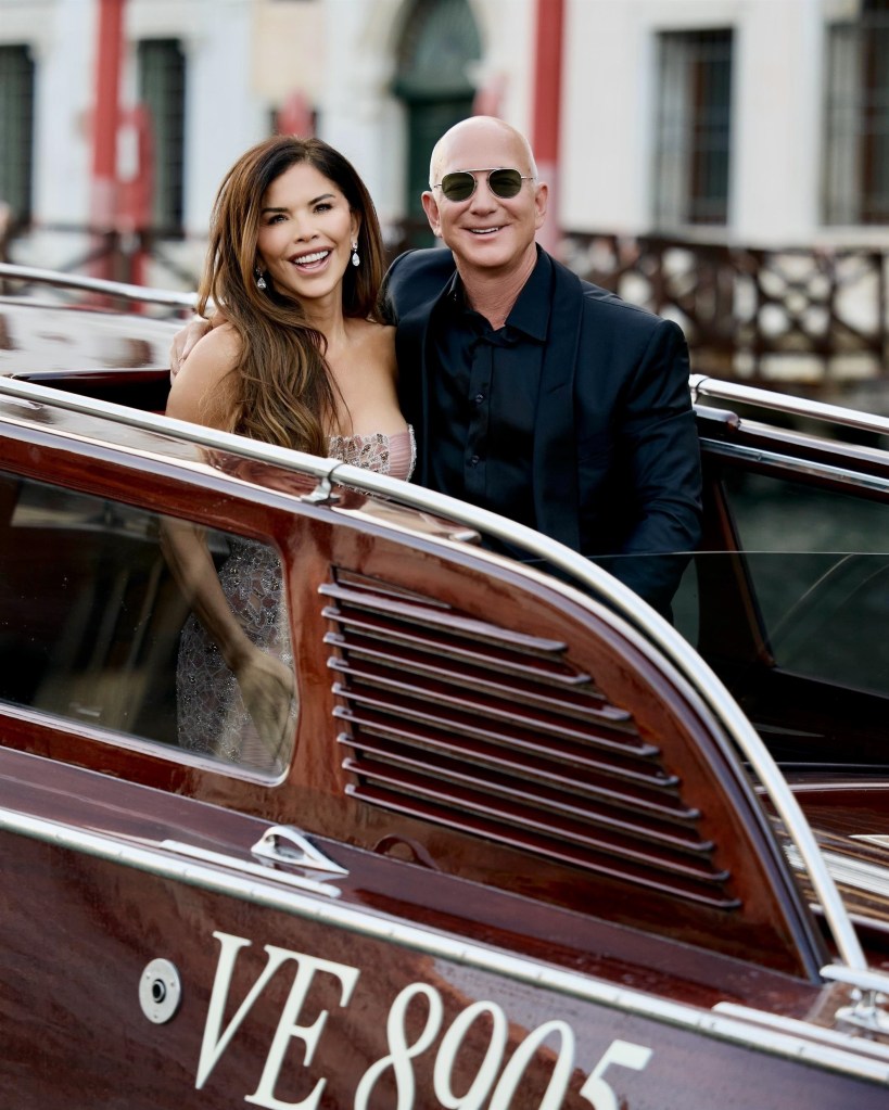 Lauren Sánchez and Jeff Bezos in venice June 28. 