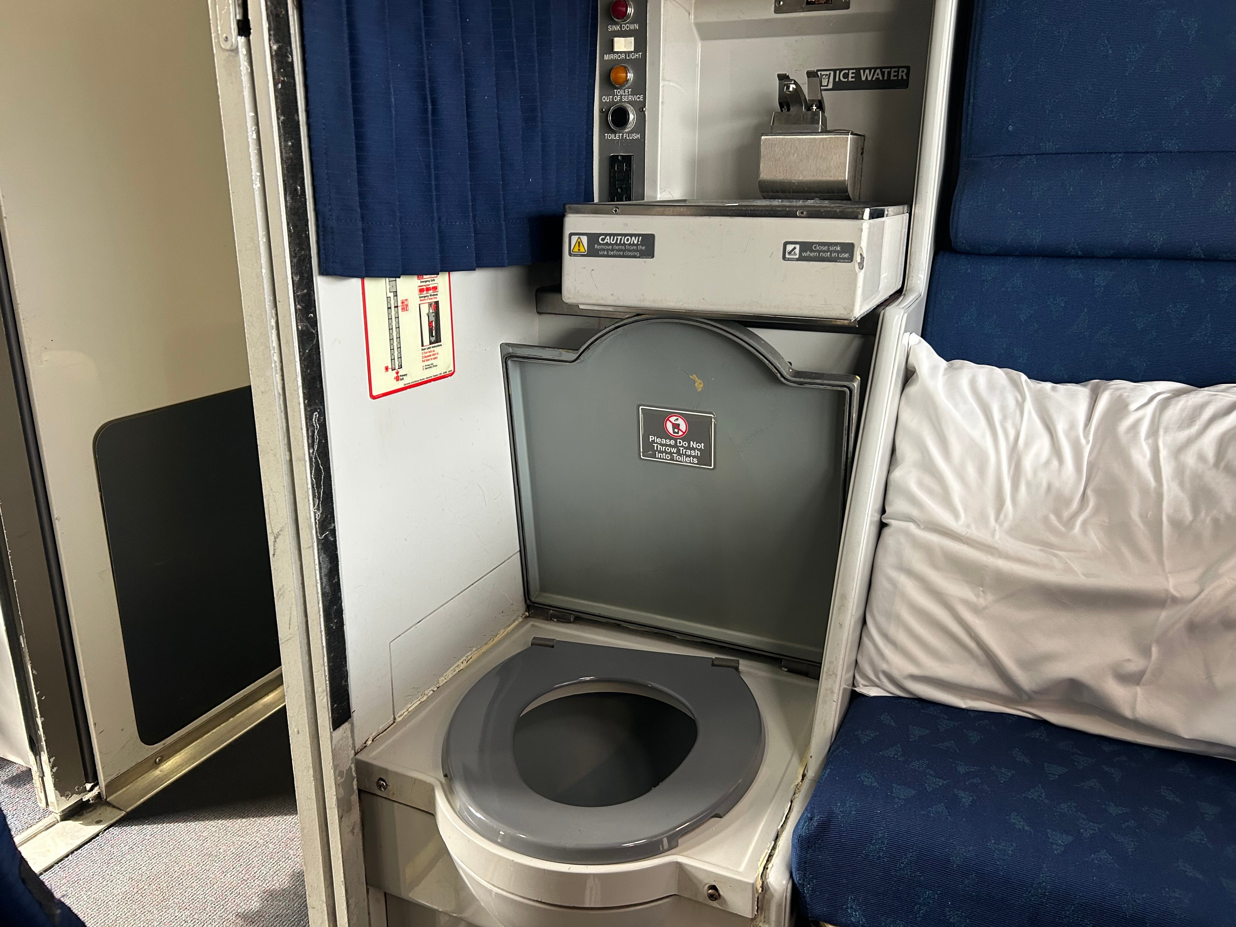 bathroom amtrak roomette