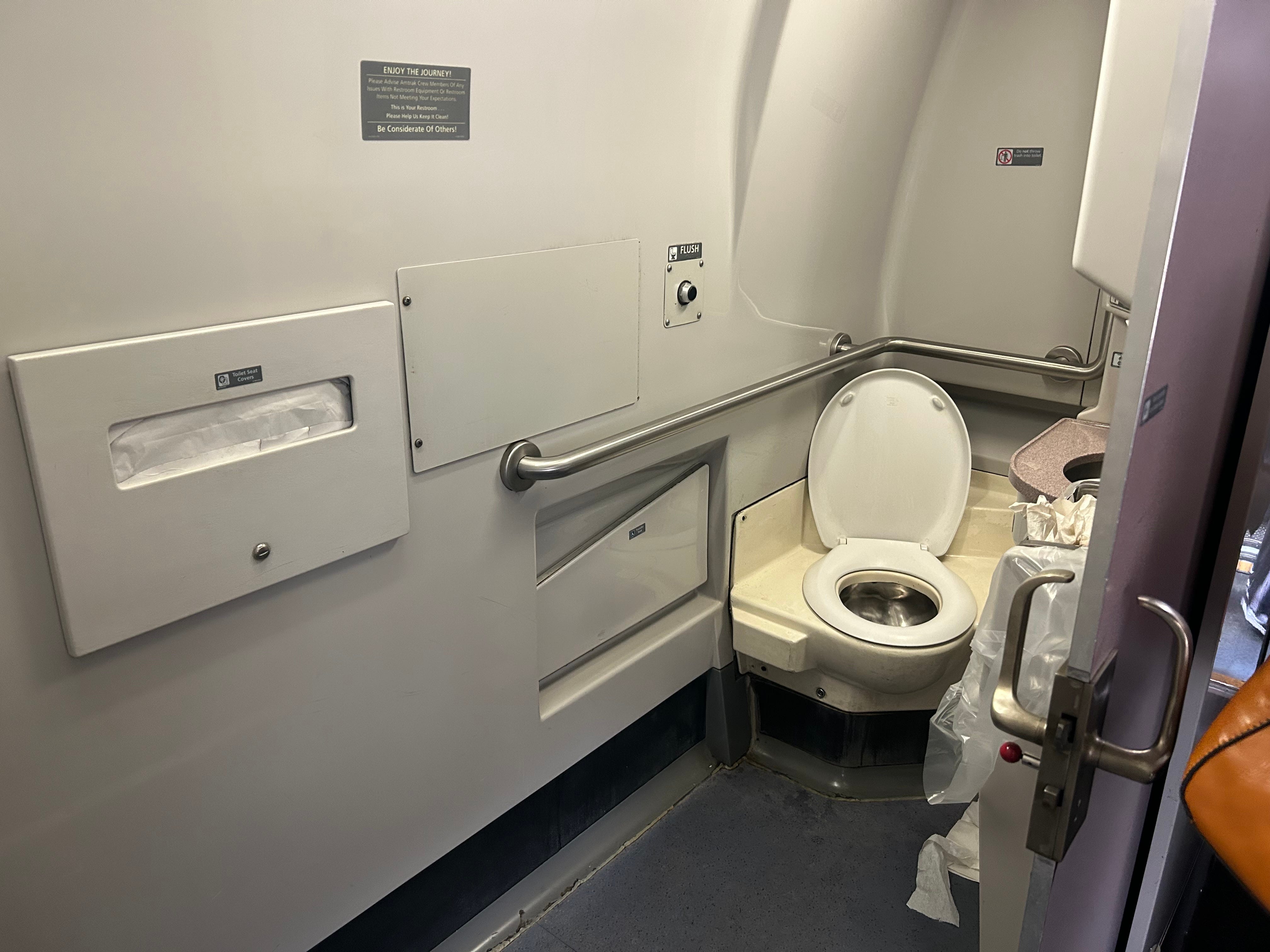 amtrak coach bathroom
