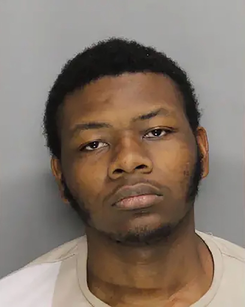 Mugshot of J'quawn Dixon.